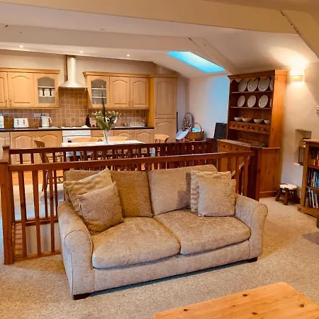 4 Swallowholm Langthwaite